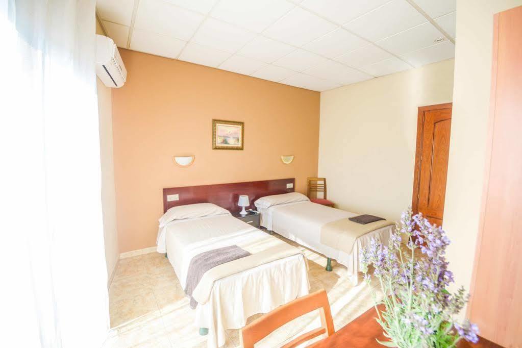 Hostal Torremirona Salt Zewnętrze zdjęcie